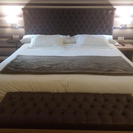 U-Hotel Spa Ciudad De Astorga Esterno foto