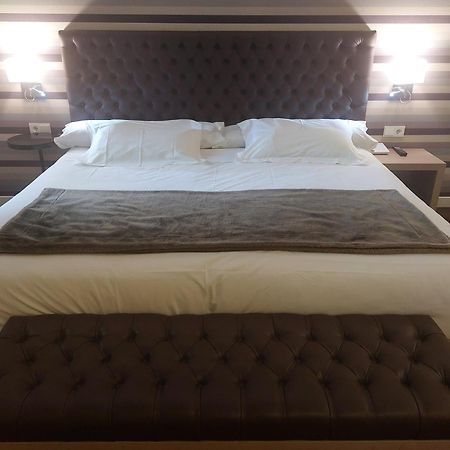 U-Hotel Spa Ciudad De Astorga Esterno foto